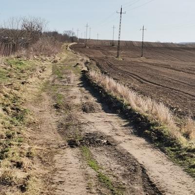 Külterületi földút burkolatának megerősítése Romándon - projekt